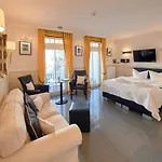 Jugendglueck - Gelbe Lilie Appartamento Binz