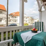Jugendglueck - Gelbe Lilie Binz