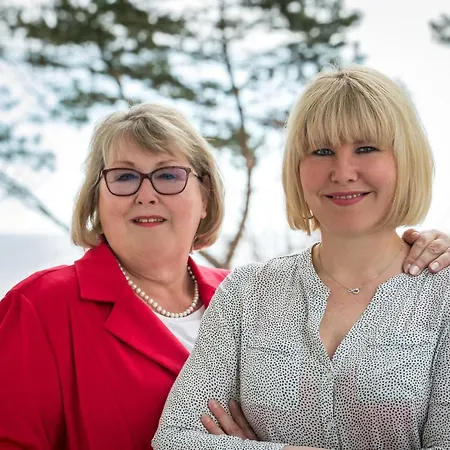 Jugendglueck - Gelbe Lilie דירה